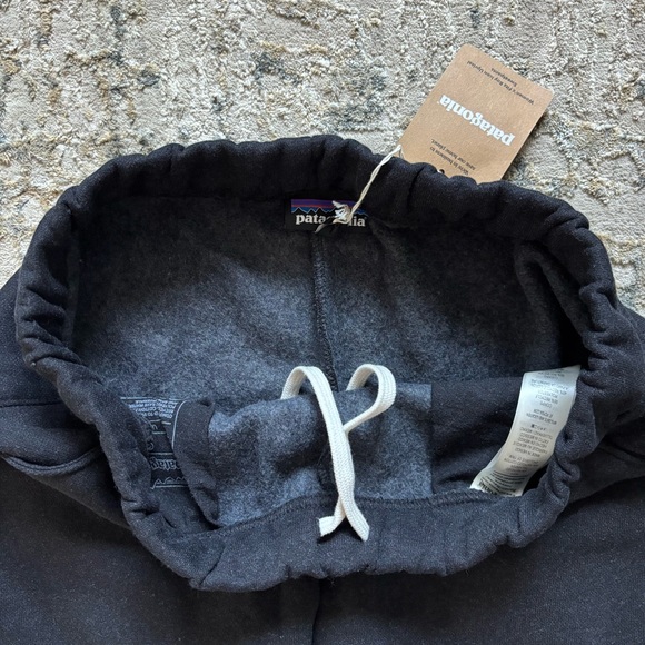 Patagonia Fitz Roy Icon Uprisal Sweatpants (NEW Women’s small, INK BLACK) - Picture 3 of 5